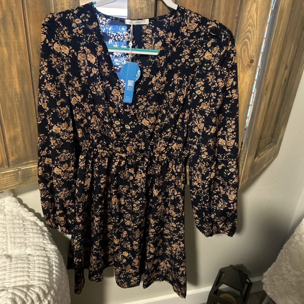 SMALL DRESS